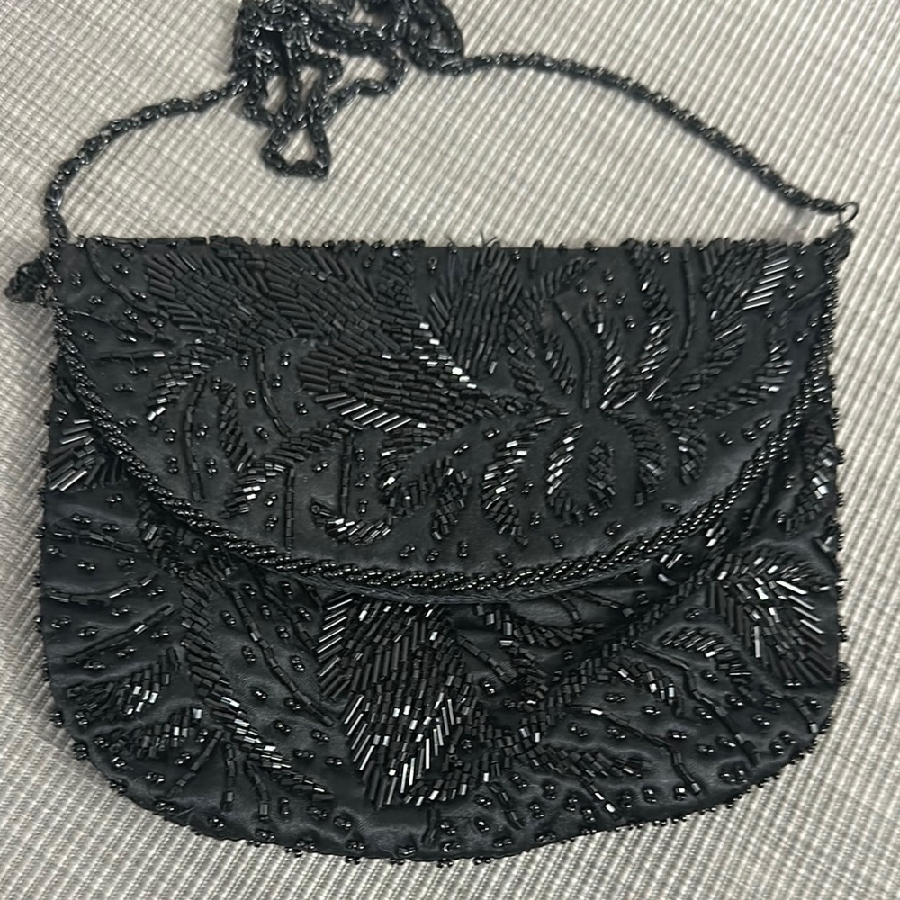 Elegant Black Beaded Purse - Picture 2 of 7